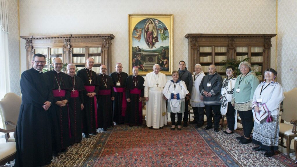 pope francis meeting a delegation from the métis nation in the vatican